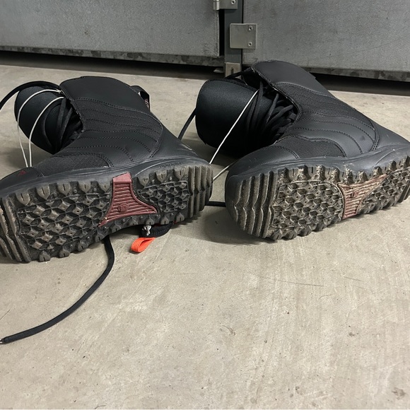 Burton Black snowboard boots - Picture 5 of 5